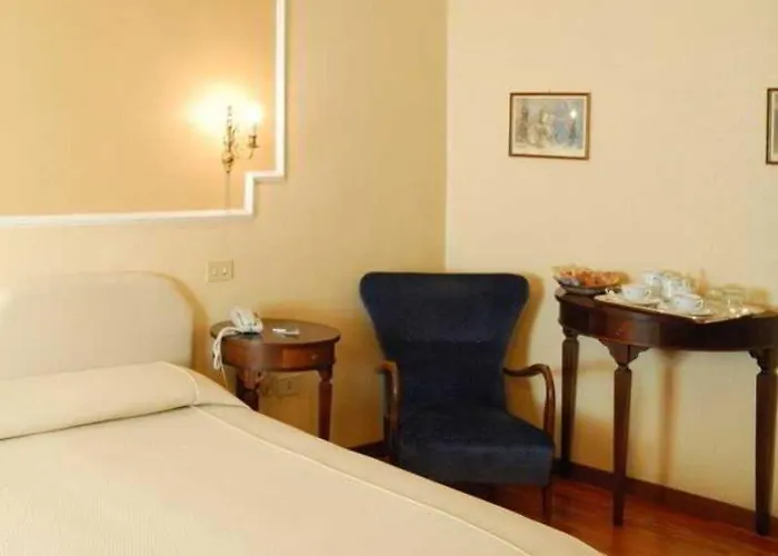 Palazzo Dei Cardinali Otel Roma